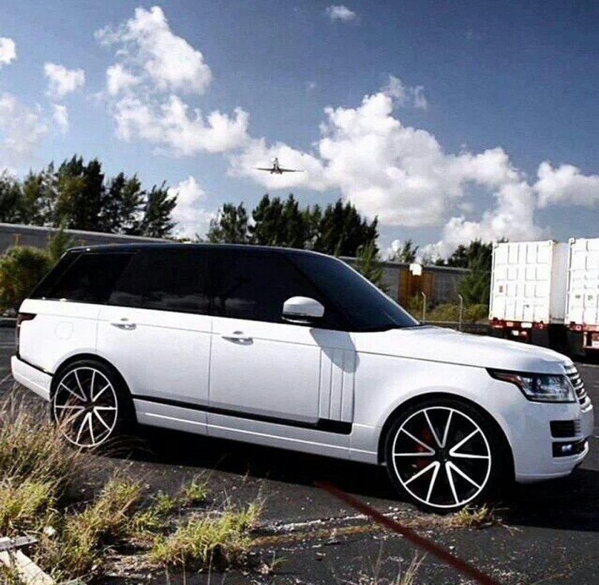 Рендж Ровер белый