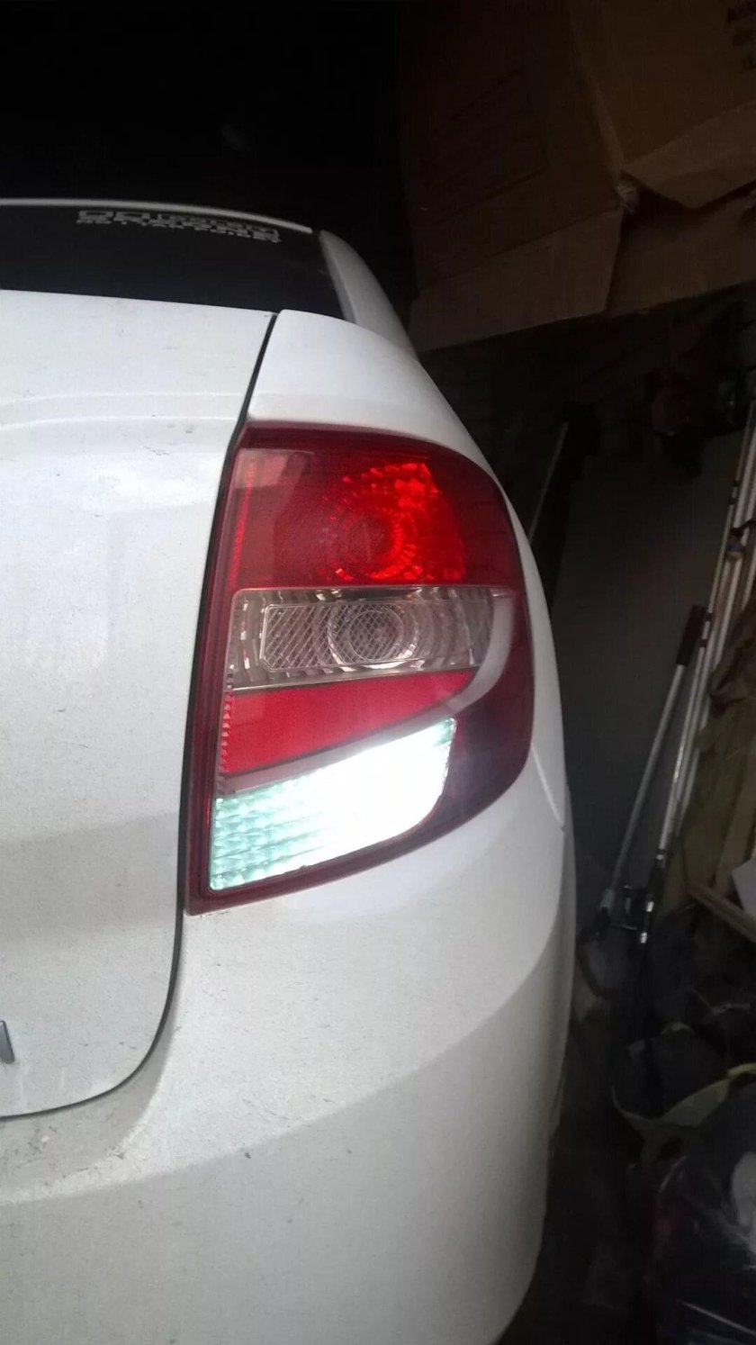 Лампочка заднего хода Лада Гранта