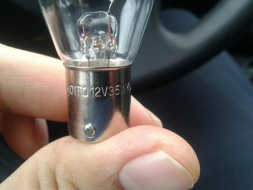 Лампа заднего хода Гранта седан 2013 года