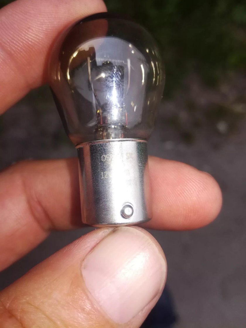 Лампа стоп сигнала Гранта седан