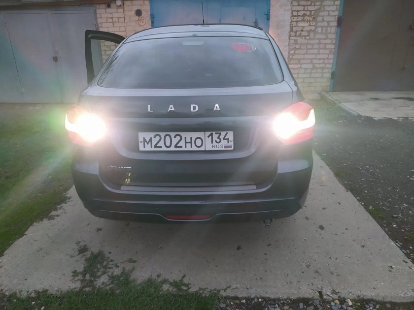 Лампа заднего хода Гранта лифтбек