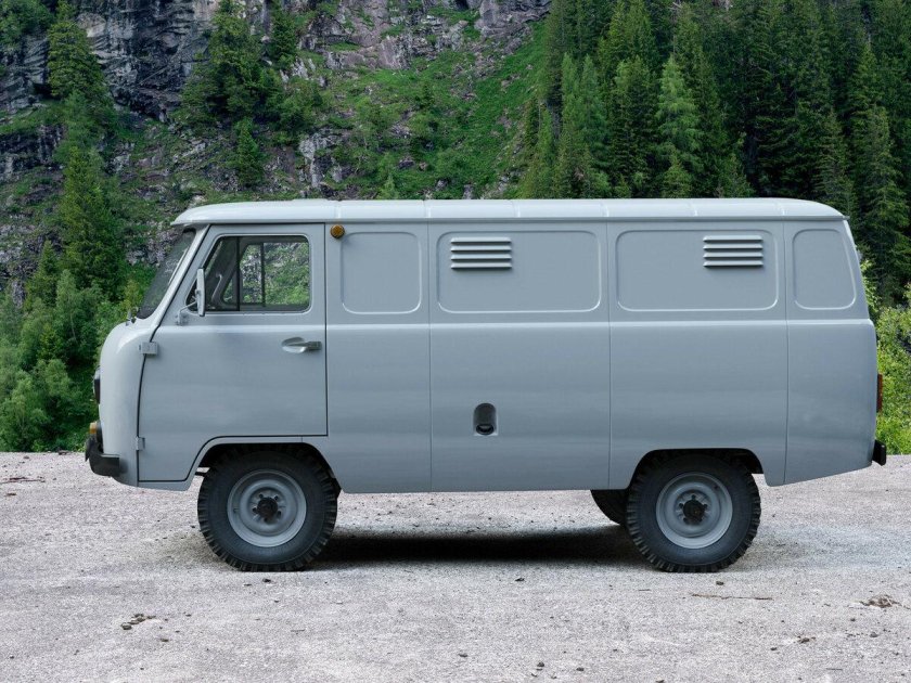 УАЗ фургон 3741 Буханка