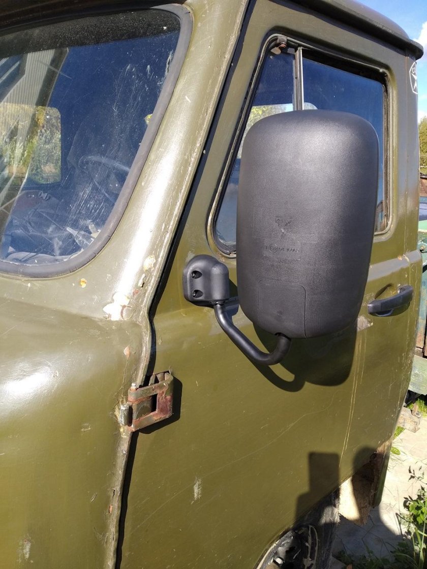 Зеркало боковое УАЗ 3303
