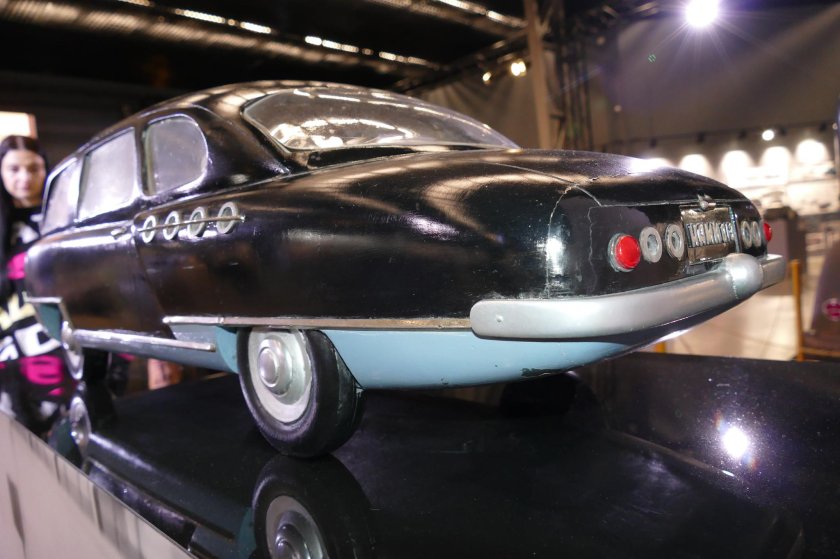 Заднемоторные автомобили современные