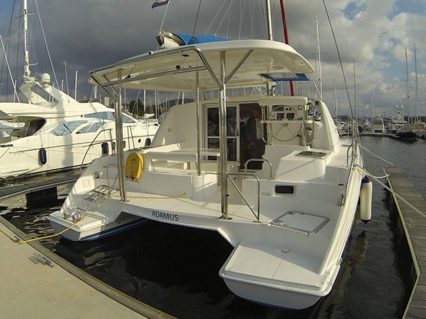 Leopard 38 Catamaran
