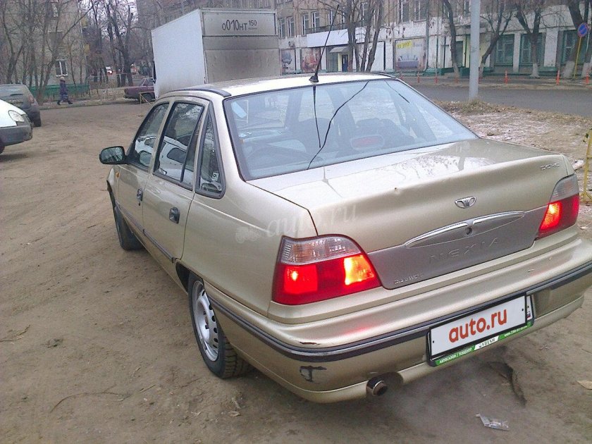 Машина Daewoo Nexia 2008