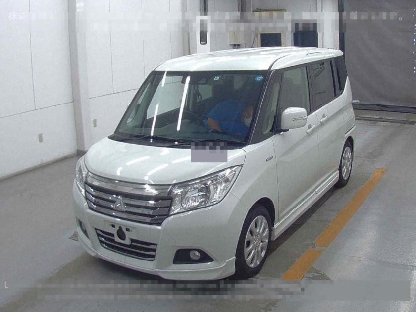 Suzuki Solio 2015