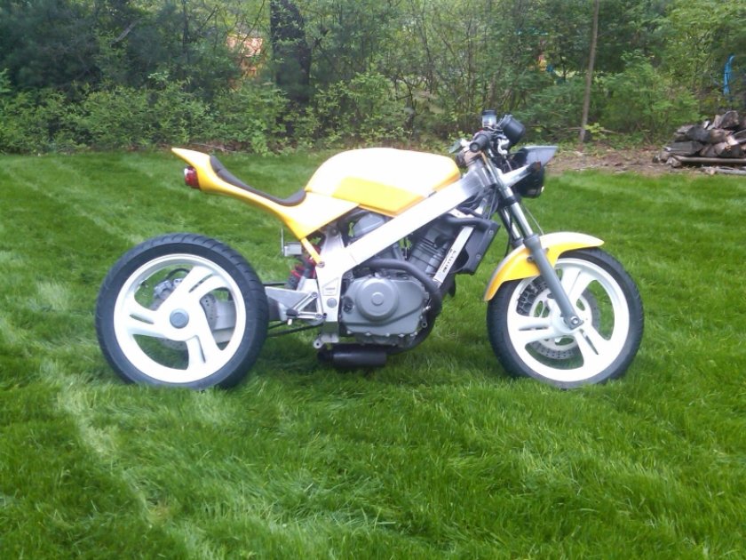 Honda Bros 650 Custom