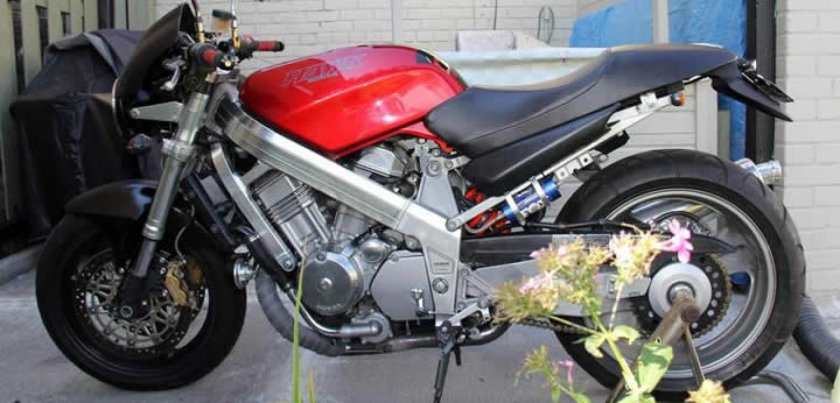 Хонда БРОС 650