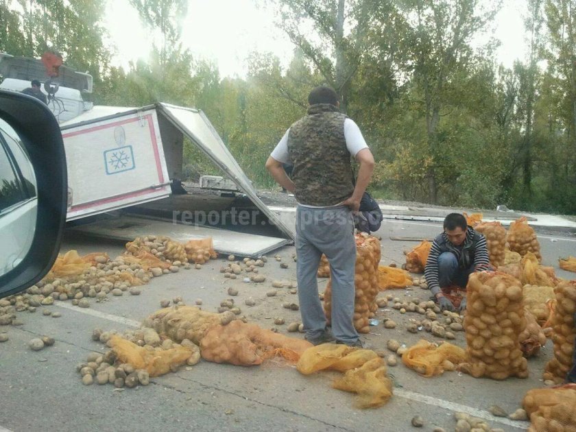 Фура с картошкой