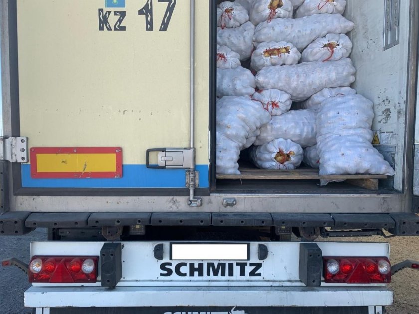 Фура с картошкой