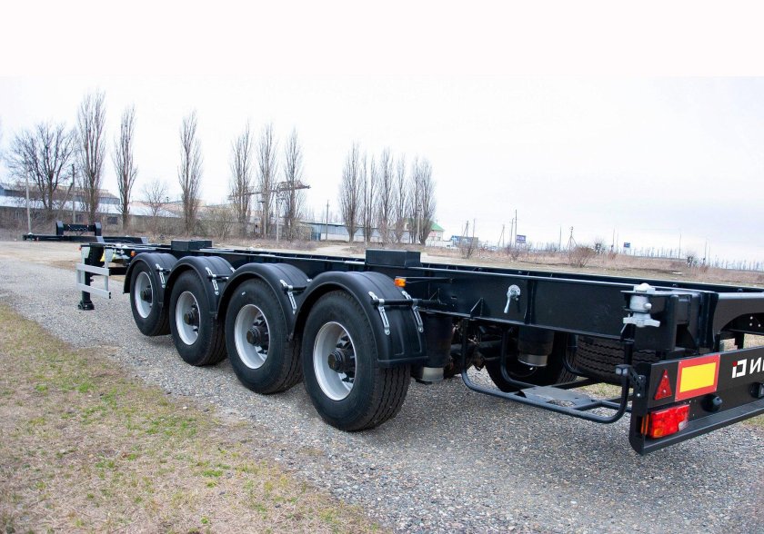 Контейнеровоз 4 оси