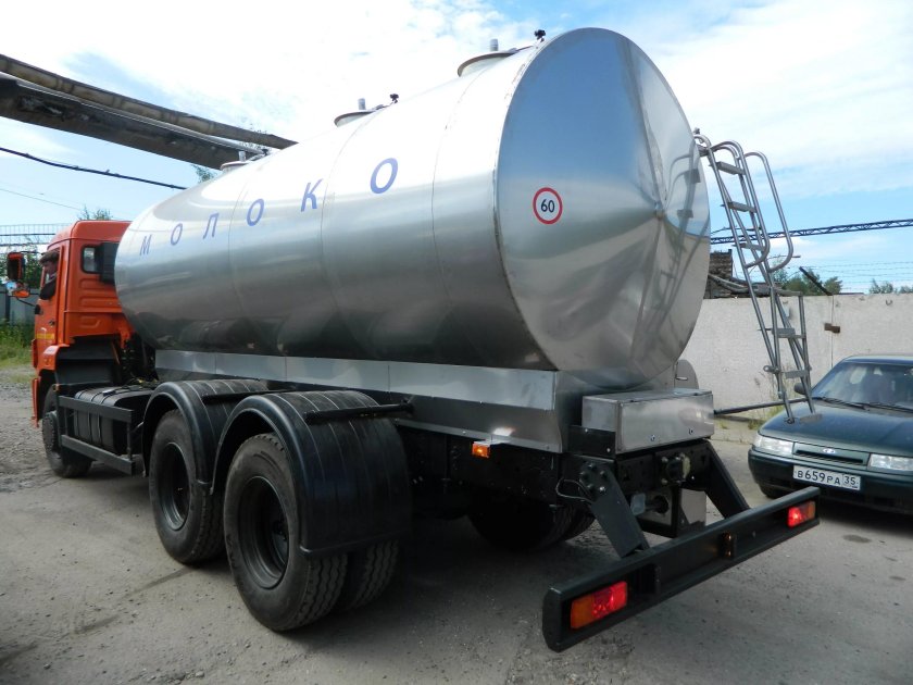 Битумовоз КАМАЗ 65115
