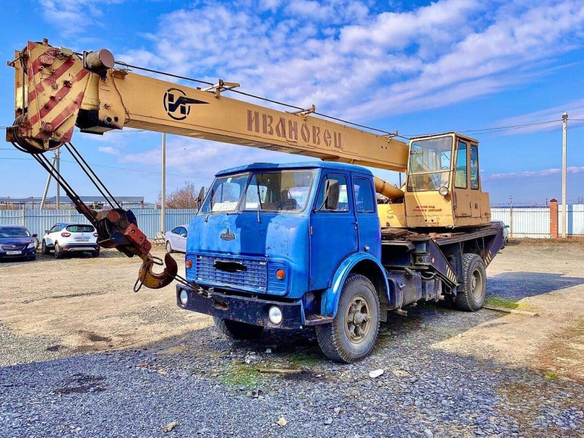 Автокран МАЗ
