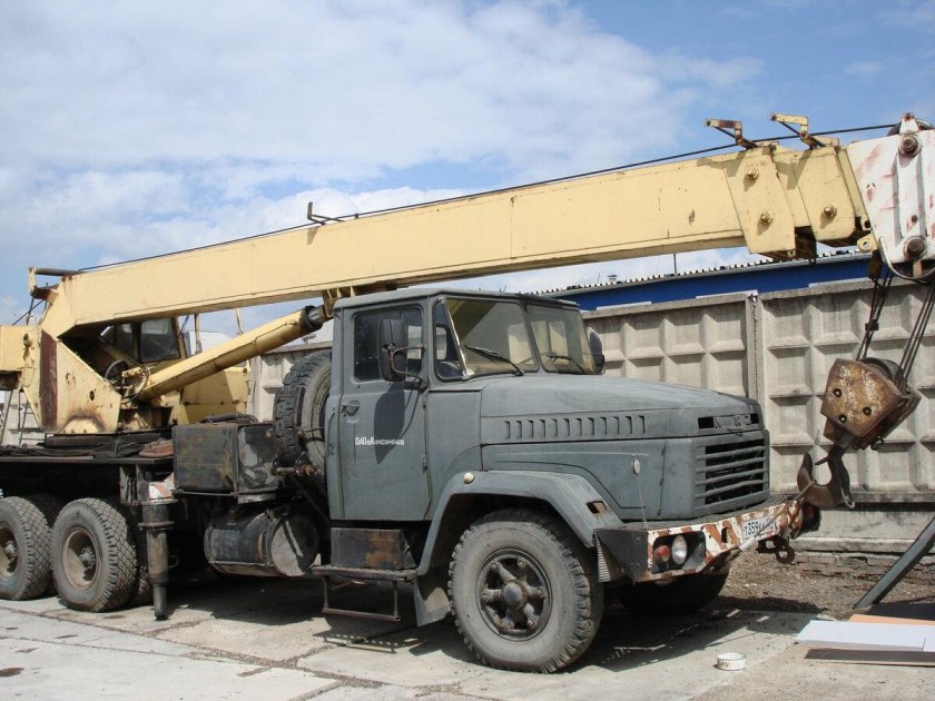 Автокран КРАЗ 20 тонн