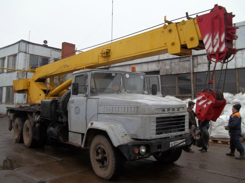 Автокран КС 4574