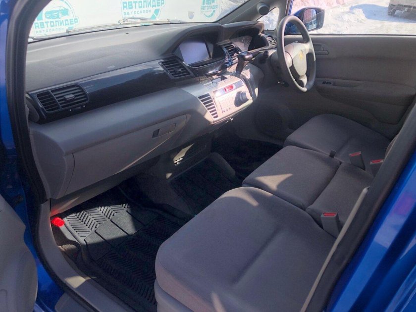 Honda Edix 2004 салон
