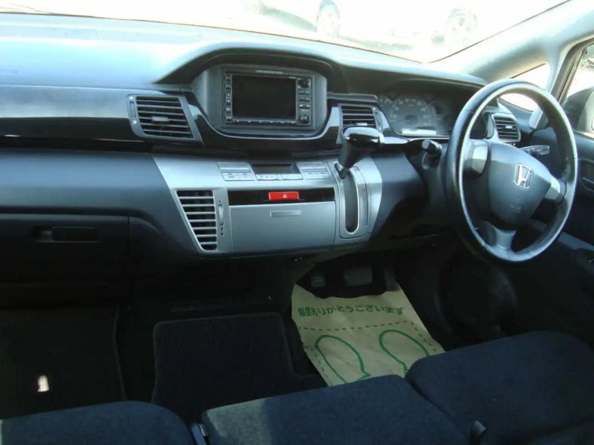 Honda Edix 2004 салон