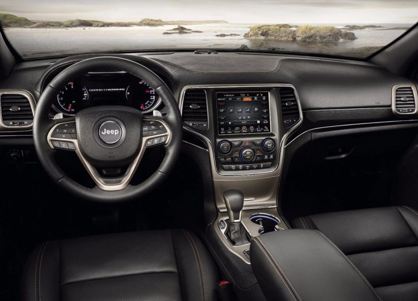 Jeep wk2 салон