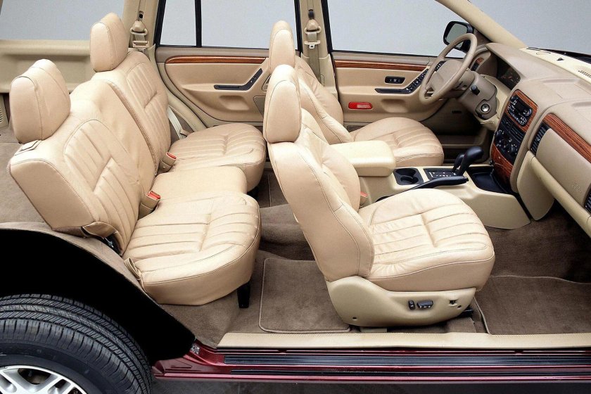 Jeep Grand Cherokee 2004 салон