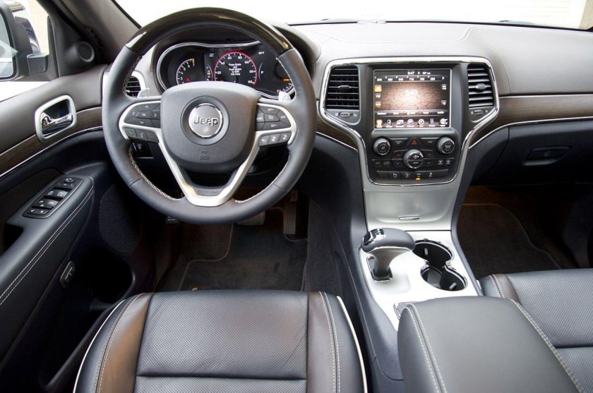 Джип Гранд Чероки 2014 салон