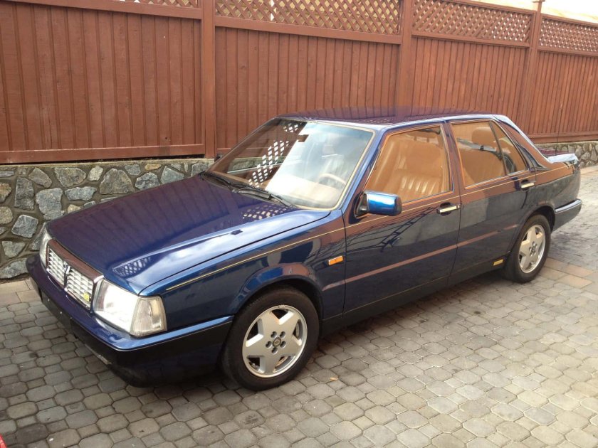 Lancia Thema 8.32 1990