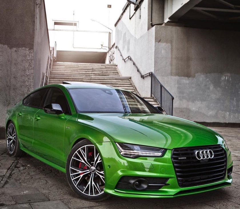 Audi a7 зеленая