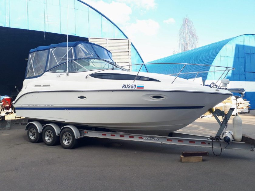 Bayliner 275
