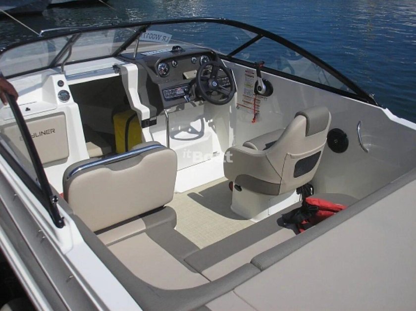 Bayliner vr5 o Cuddy