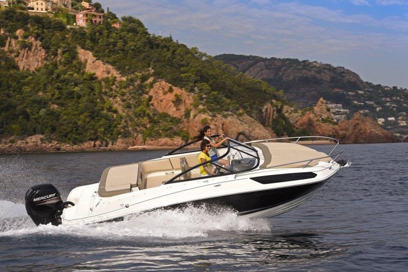Bayliner vr5 o Cuddy