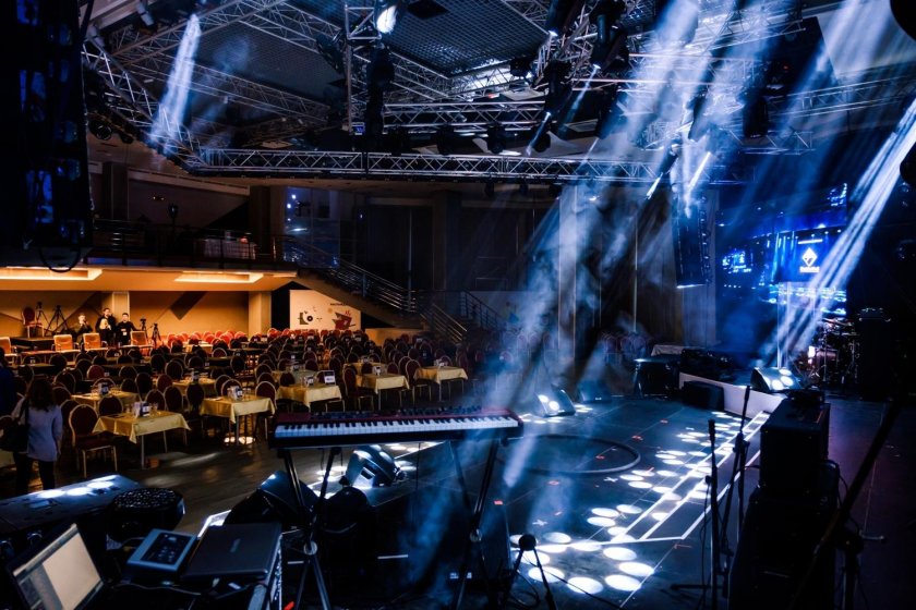 ЦК Урал многофункциональный зал