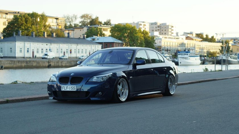 BMW e60 stance