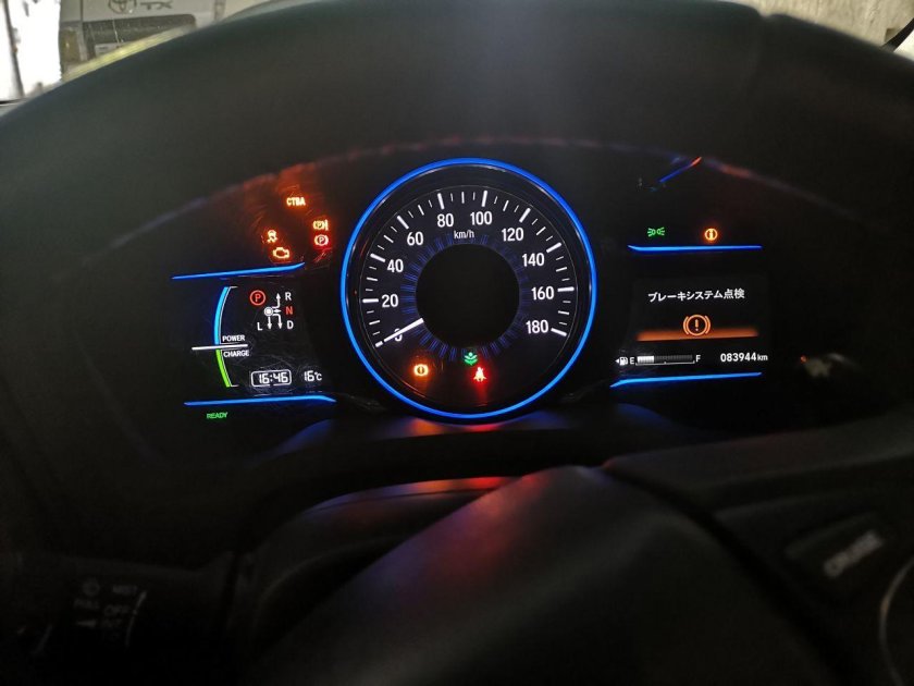 Приборная панель Хонда Везель 2 поколение