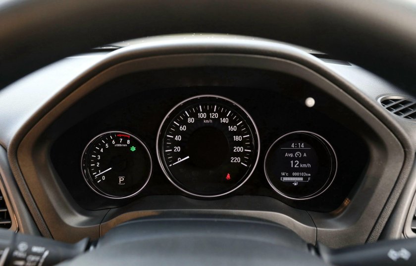 Накидка на приборную панель Хонда Везел