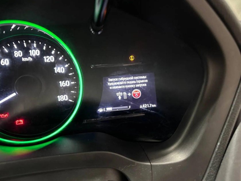 Приборная панель Хонда Везель 2 поколение