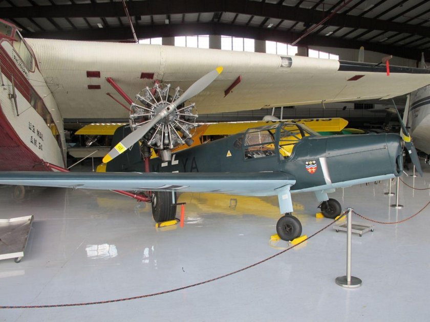 Бюкер самолет