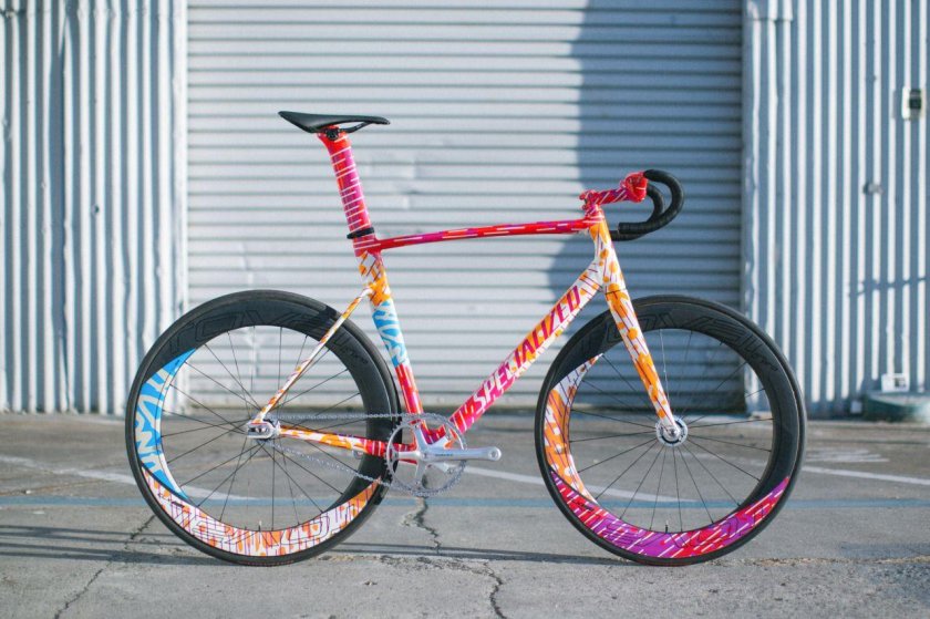 Синглспид на шоссейник