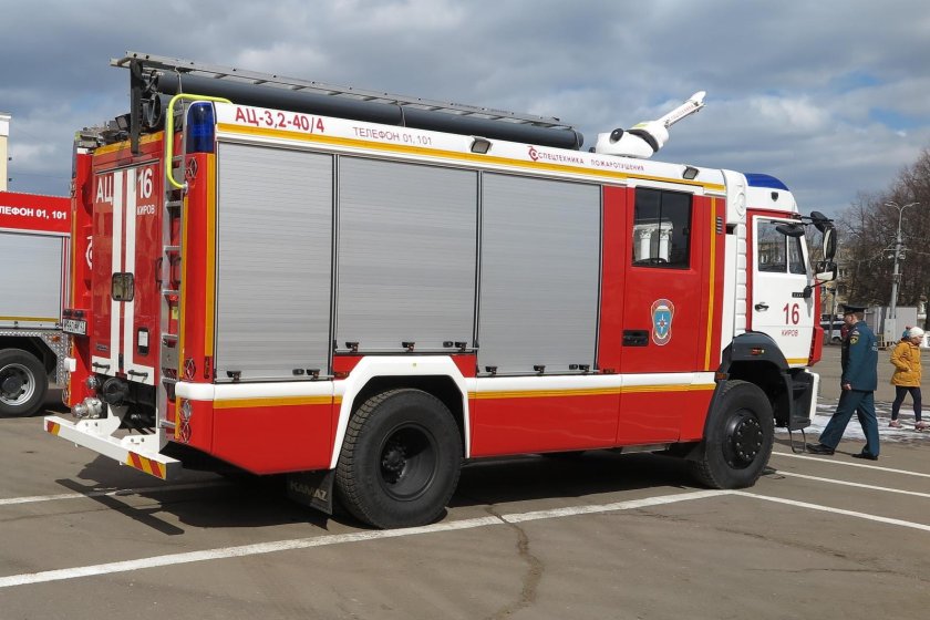 Розенбауэр КАМАЗ АЦ 3,2 -40/4