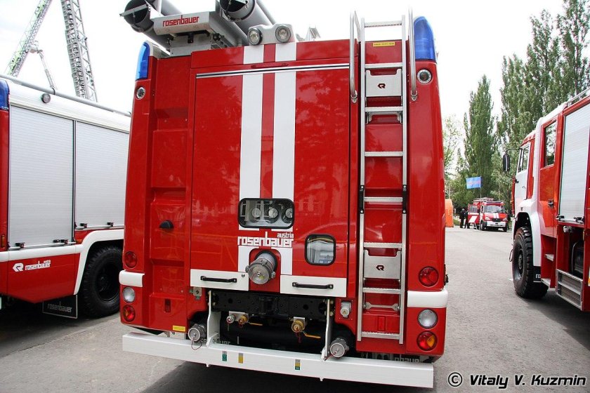ЗИЛ-433184 Rosenbauer