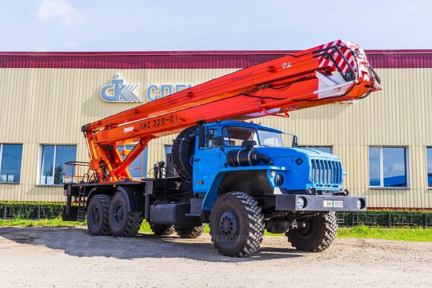 Автогидроподъемник Урал 4320 ПМС 328-01
