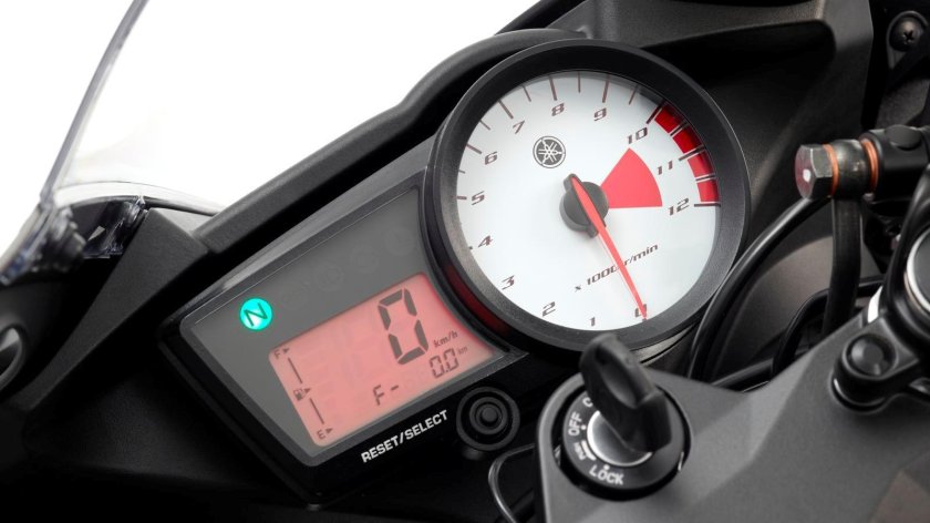 Ямаха р1 спидометр