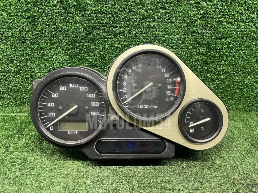 Yamaha fz1 приборная панель