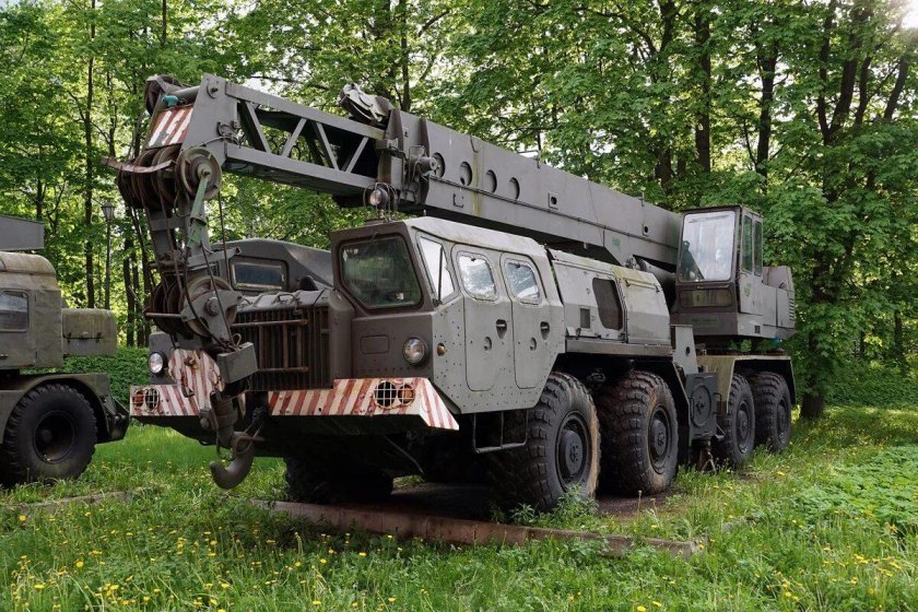 КС-5571 МАЗ-543.