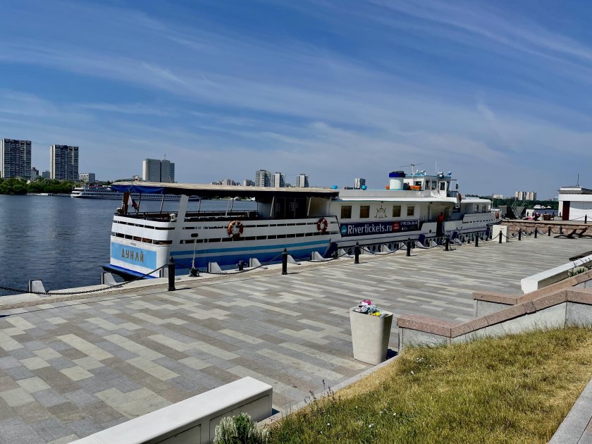 Южный Речной вокзал Москва