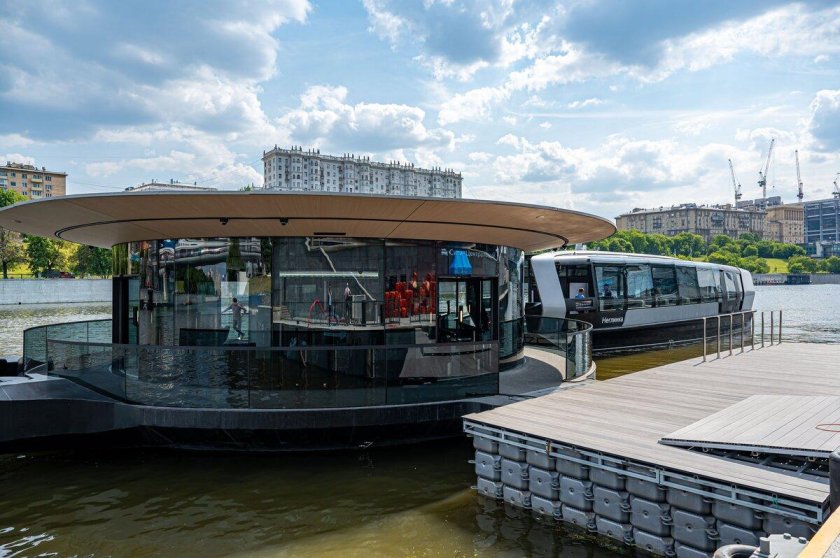 Речной трамвайчик Речной вокзал