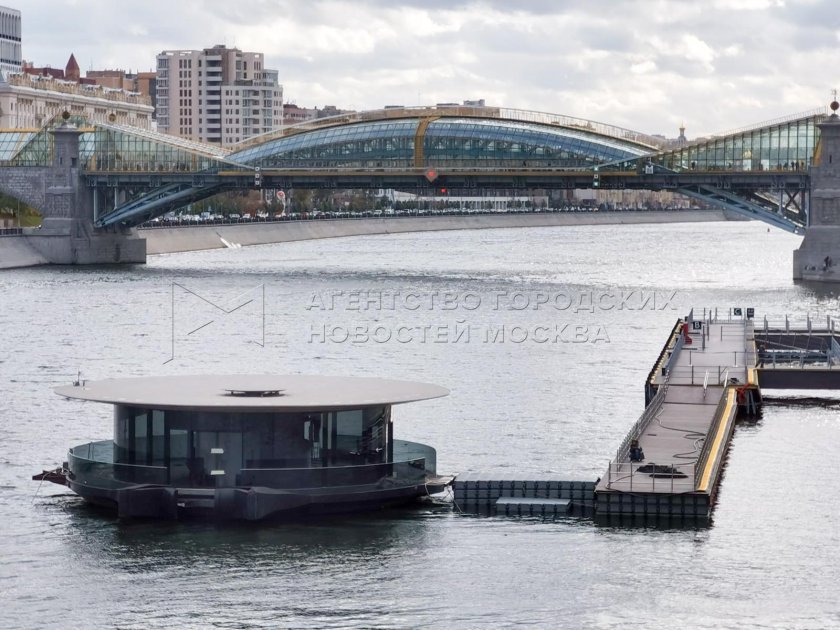 Набережная Киевского вокзала причал