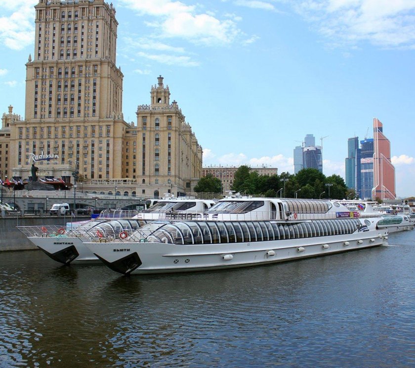 Набережная Тараса Шевченко причал гостиница Украина