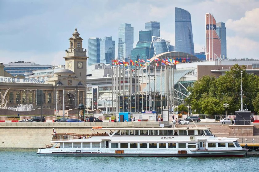 Киевский причал Москва