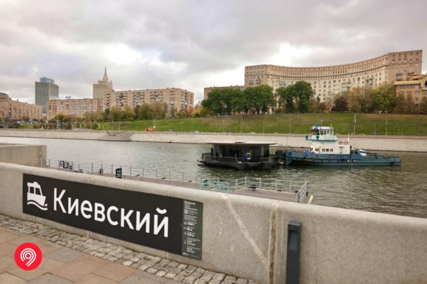 Киевский причал электросуда