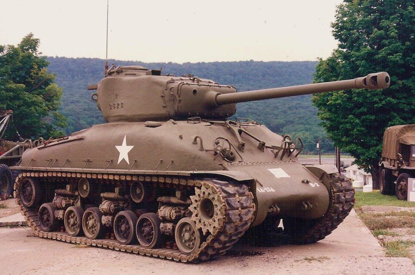 Танк Шерман м4а2